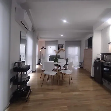 1b. Estudio Muy Luminoso En El Corazon Del Tapeo.